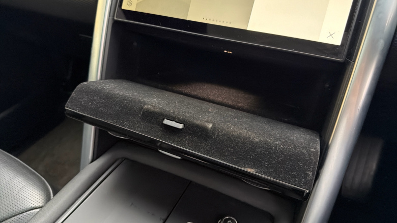 Land Rover Discovery 3.0 D300 R-Dynamic HSE 5dr Auto Diesel Station Wagon